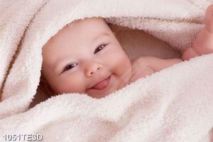 Tranh bé ngộ nghĩnh chất lượng cao