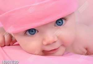Tranh baby xinh xắn