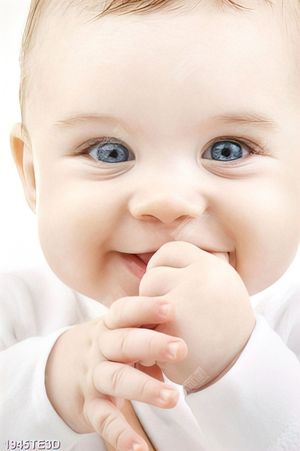 Tranh bé dán tường phòng ngủ đẹp