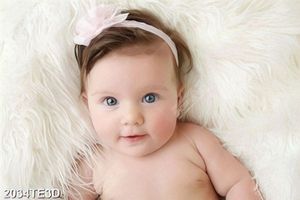 Tranh bé siêu cute