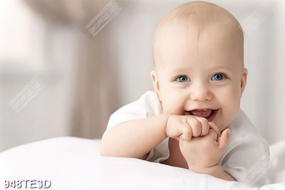 Tranh baby cute dán tường chất lượng cao