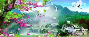 Tranh thác nước và màu xuân đẹp nhất