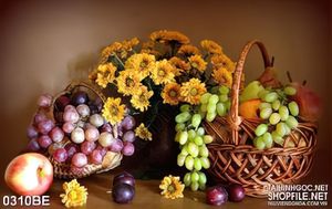 Tranh bó cúc nhí và giỏ trái cây dưới bếp