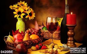 Tranh bếp chiếc bàn ăn với ánh nến trong đêm