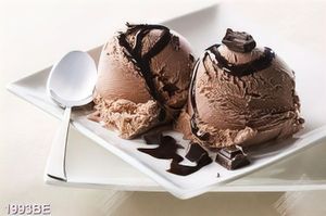 Tranh đĩa kem socola mát lạnh treo tường bếp