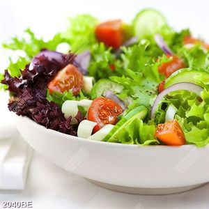 Tranh bát salat rau xanh treo tường bếp