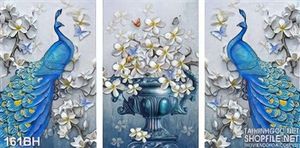 Tranh chậu hoa chim công ấn tượng