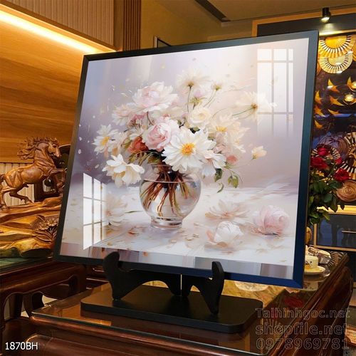 Tranh bình hoa độc đáo trang trí phòng khách 