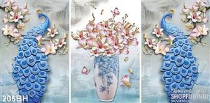 Tranh bình hoa bộ 3 tấm chim công treo phòng khách ấn tượng