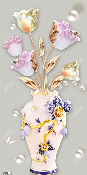 Tranh bình hoa màu tím bên những bình gốm treo tường