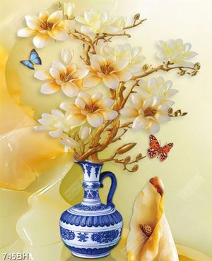 Tranh bình hoa mộc lan bên đàn bướm xinh đẹp treo tường