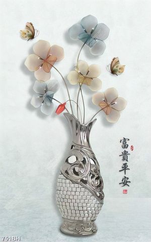 Tranh bình hoa những bông hoa lụa bên chữ hán trang trí