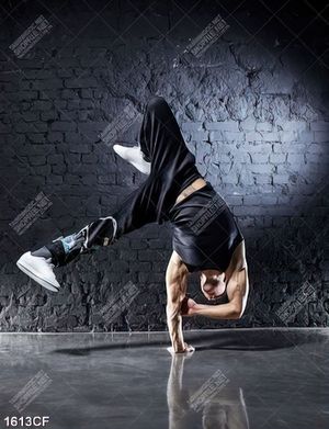 Tranh boy nhảy hip hop in trang trí phòng tập nhảy