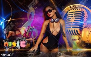 Tranh gắn tường nữ DJ sexy