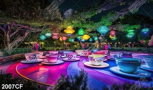 Tranh những tách cafe dưới ánh đèn lồng