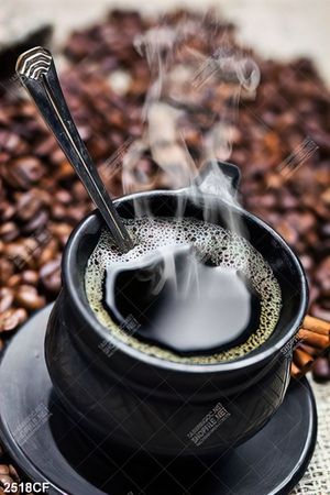 Tranh một tách cà phê đen nóng