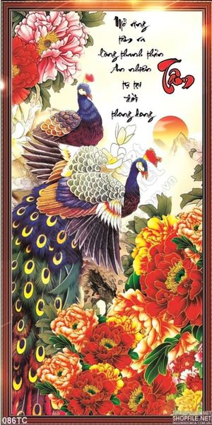 Tranh chim công bên nhau chữ tâm thư pháp đẹp