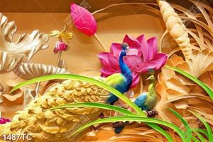 Tranh chim công và nền hoa Sen điêu khắc gỗ