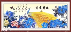 Tranh chim công vàng và mẫu đơn xanh