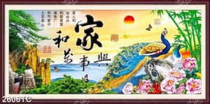 Tranh chim công và cảnh núi