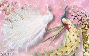 Tranh chim công nền giả ngọc