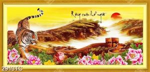 Tranh thư pháp Rồng Cuộn Hổ Ngồi