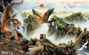 Tranh Hổ và chim đại bàng nền vạn lý trường thành