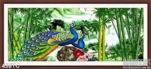 Tranh chim công 3d giả ngọc và mặt trời