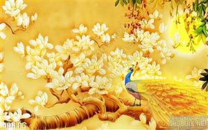 Tranh chim công có bộ đuôi màu vàng đẹp
