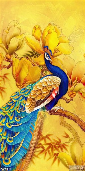 Tranh chim công khổ dọc đứng uy nghi in uv