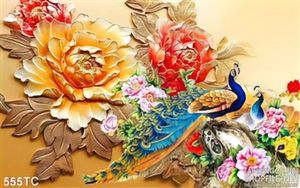 Tranh chim công  và hoa mẫu đơn vàng đỏ ấn tượng
