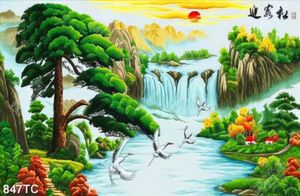 Tranh sơn dầu thác nước phong thủy