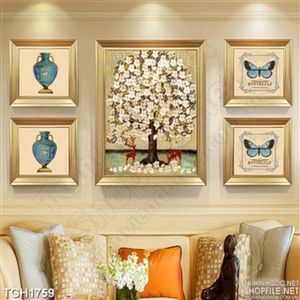 Tranh treo tường phong cách cổ điển