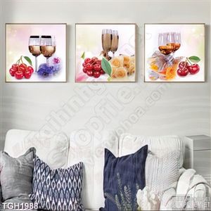 Tranh ghép hoa- trái cây và rượu