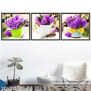 Tranh ghép chậu hoa màu tím