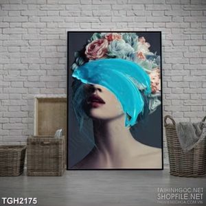 Tranh ghép in 3d cô gái xinh đẹp có vòng hoa tươi trên đầu