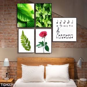 Tranh ghép decor những chiếc lá bên bông hoa hồng thắm