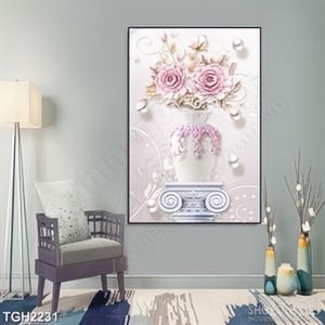 Tranh ghép in 3d bình hoa hồng phấn bên những viên ngọc