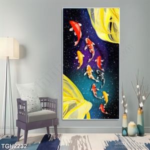 Tranh ghép cá koi bơi tung tăng trong dòng nước in canvas