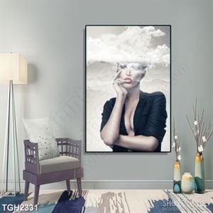 Tranh ghép decor những đám mây che phủ khuôn mặt cô gái