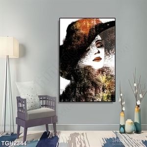 Tranh ghép những khối màu tạo thành cô gái đẹp in canvas