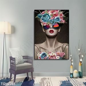 Tranh ghép in uv những đóa hoa khoe sắc và cô gái xinh đẹp