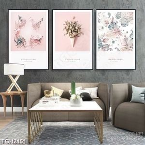 Tranh ghép decor những bông hoa màu hồng phấn in tường