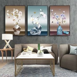 Tranh ghép những bông anh đào khoe sắc trong bình hoa 5d