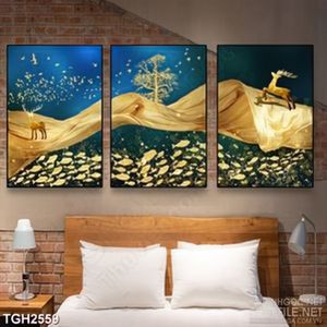 Tranh ghép những dãy đồi dáp vàng và đàn hươu con in 3d
