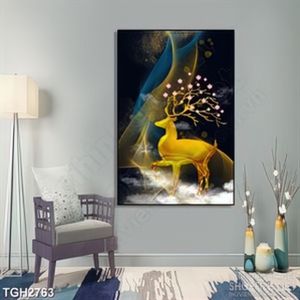 Tranh ghép decor chú hươu vàng có cặp sừng nở đầy hoa tươi