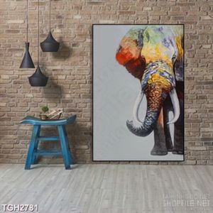 Tranh ghép in uv chú voi khổng lồ và đôi ngà trắng muốt và to