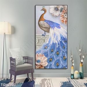 Tranh ghép decor chim công khoe đuôi xanh quyến rũ bên hoa