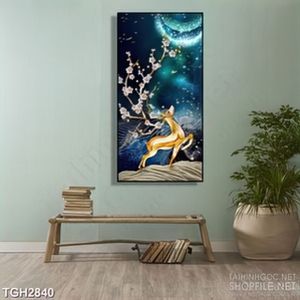 Tranh ghép in canvas những bông hoa rực rỡ trên sừng hươu