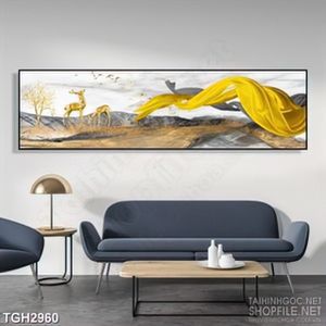 Tranh ghép in canvas dãi lụa mịn màng bên đàn hươu con